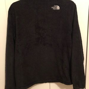 Black north face jacket